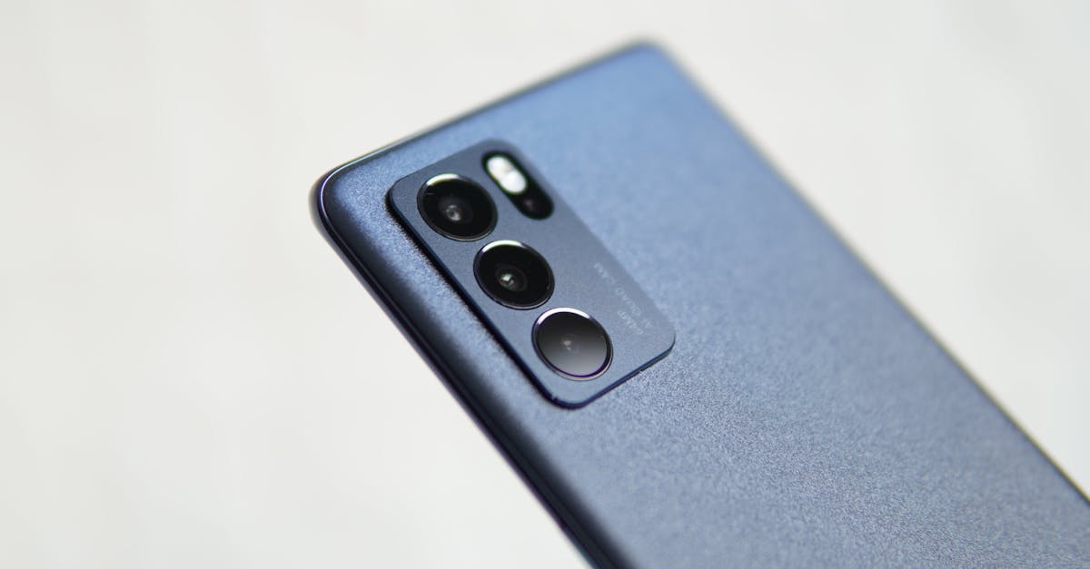 modestly upgraded foldable phone with stylus support