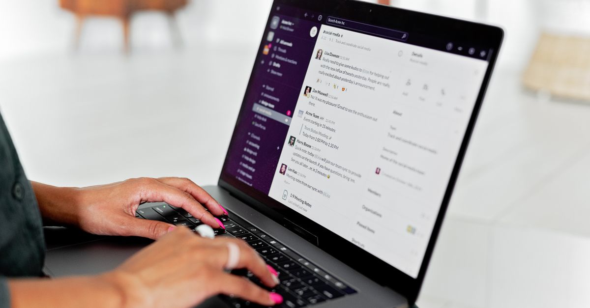 Web Email Is Losing Its Grip on the Young and Gaining on the Old