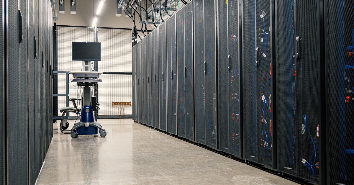 AI controversy, YouTube affiliate links, $900M wind‑farm payout