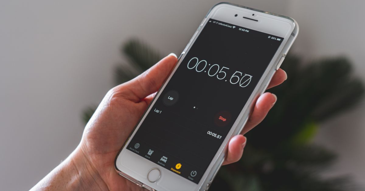 Apple fixes iPhone alarm, tweaks CarPlay, previews iPhone 18