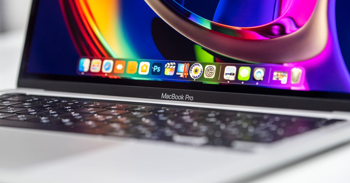 Apple MacBook Pro OLED display next generation
