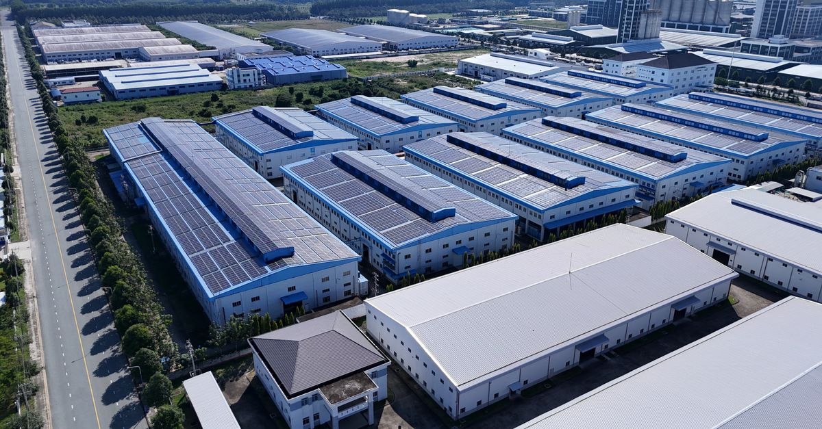 Ambrosia's Texas Battery Plant and a Week of Unusual Gadgets