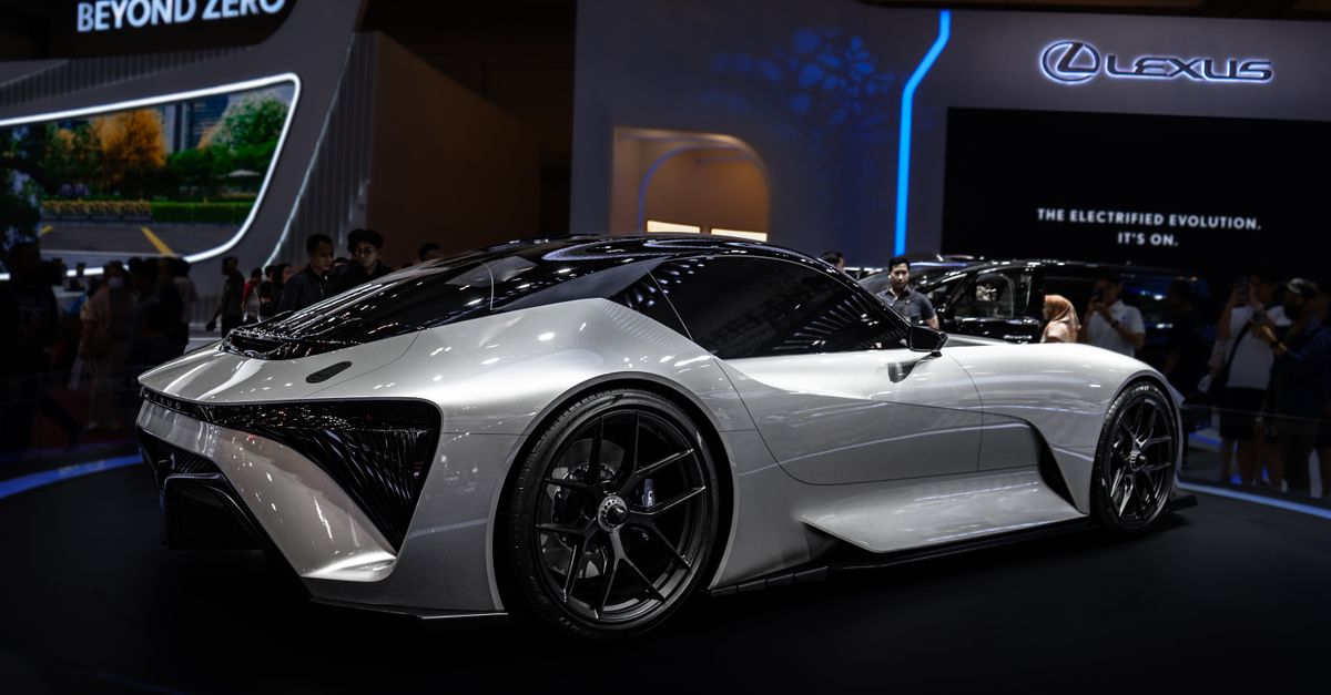 Tesla’s Roadster revamp aims to fund Model 3 woes
