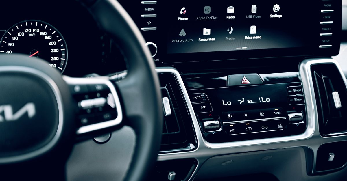 Android ecosystem shifts: Auto UI, app deals, OS 12, Pixel Tag